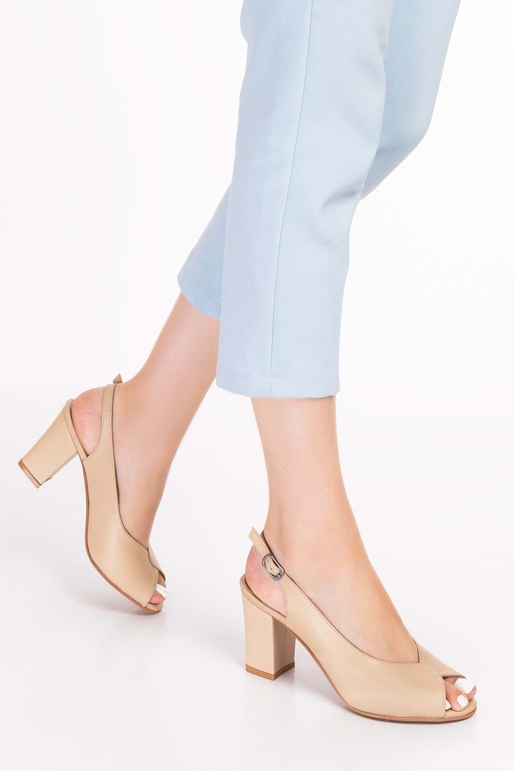 Gondol Kadın Hakiki Deri Klasik Topuklu Ayakkabı şhn.0091 - Bej - 36