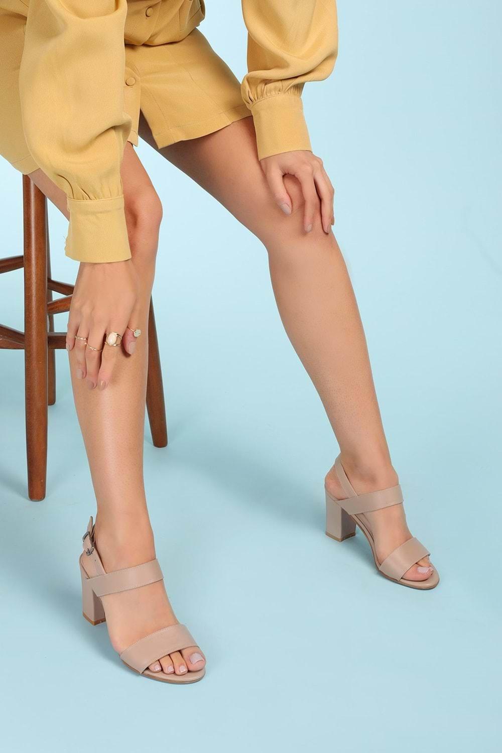 Gondol Kadın Hakiki Deri Klasik Günlük Rahat Topuklu Ayakkabı şhn.48 - Vizon - 36