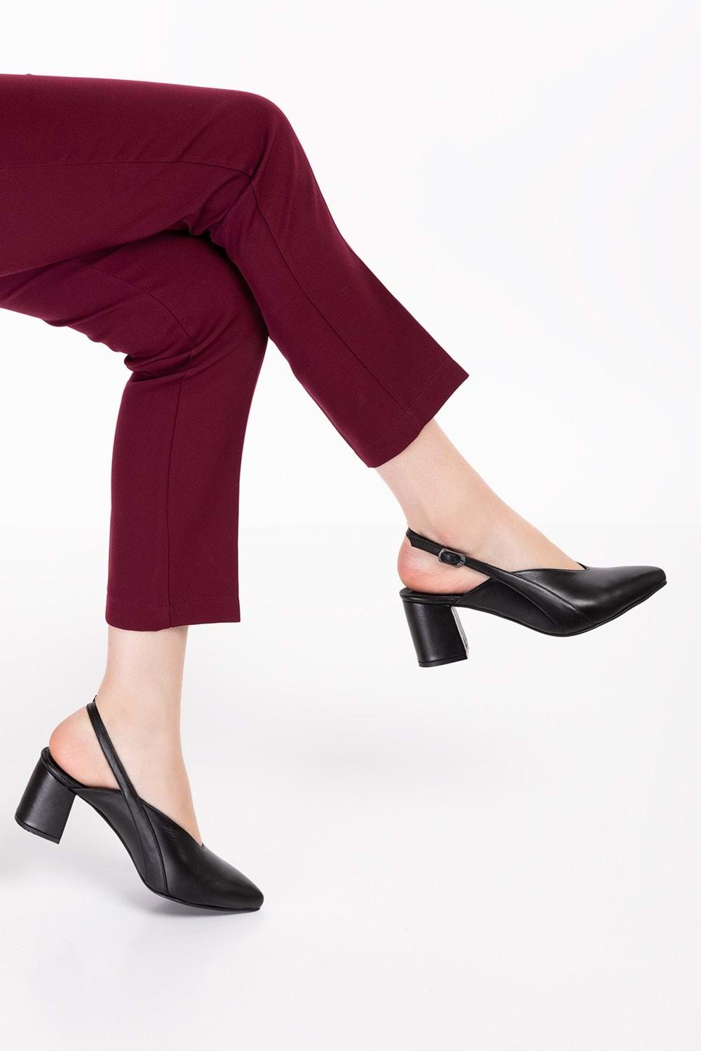 Gondol Kadın Hakiki Deri Klasik Topuklu Ayakkabı şhn.813 - Siyah - 35