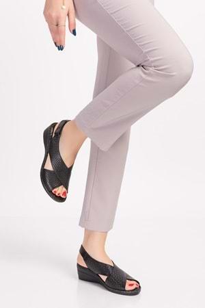 Gondol Kadın Hakiki Deri Rahat Sandalet izx.433 - Siyah - 36