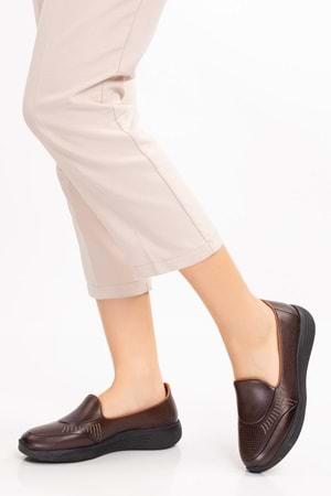 Gondol Kadın Hakiki Deri Hafif Taban Klasik Günlük Ayakkabı at.4218 - Kahverengi - 40