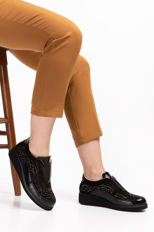 Gondol Hakiki Deri Ortopedik Taban Taş Detay Şık Ayakkabı ert.3804 - Siyah - 36