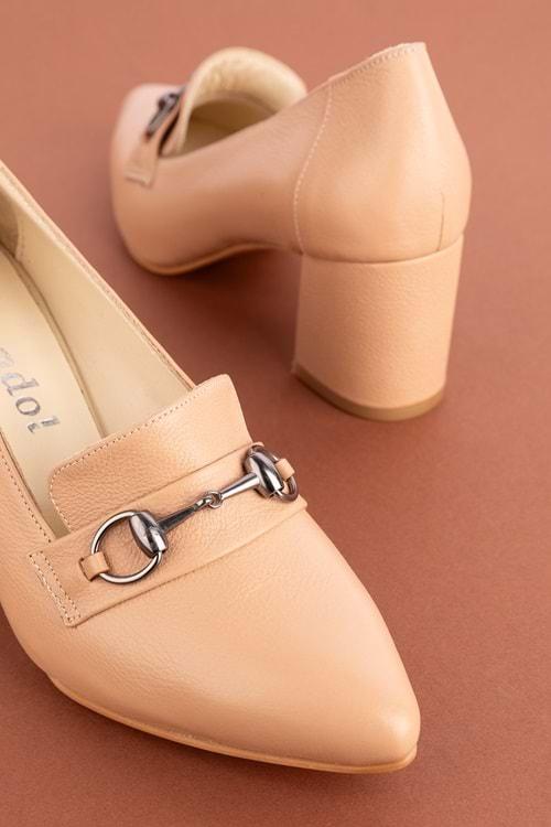 Gondol Kadın Hakiki Deri Klasik Topuklu Toka Detaylı Ayakkabı şhn.956 - Somon - 40